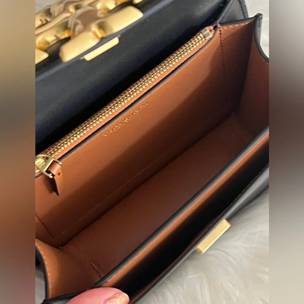 💰SOLD - 73589 - Tory Burch Eleanor Small Convertible Shoulder Bag - Picture 9 of 14